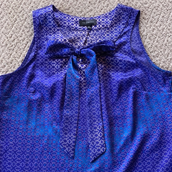 ‼️DONATING SOON‼️The Limited Blue Ombré Blouse - Picture 2 of 3